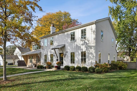 Tiny photo for 409 Tanglewood Lane, Naperville, IL 60563 (MLS # 12796900)