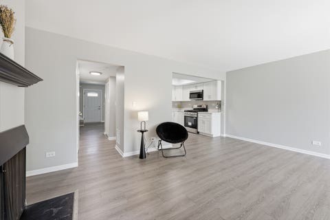 Tiny photo for 809 Bishop Court, Schaumburg, IL 60194 (MLS # 12725443)