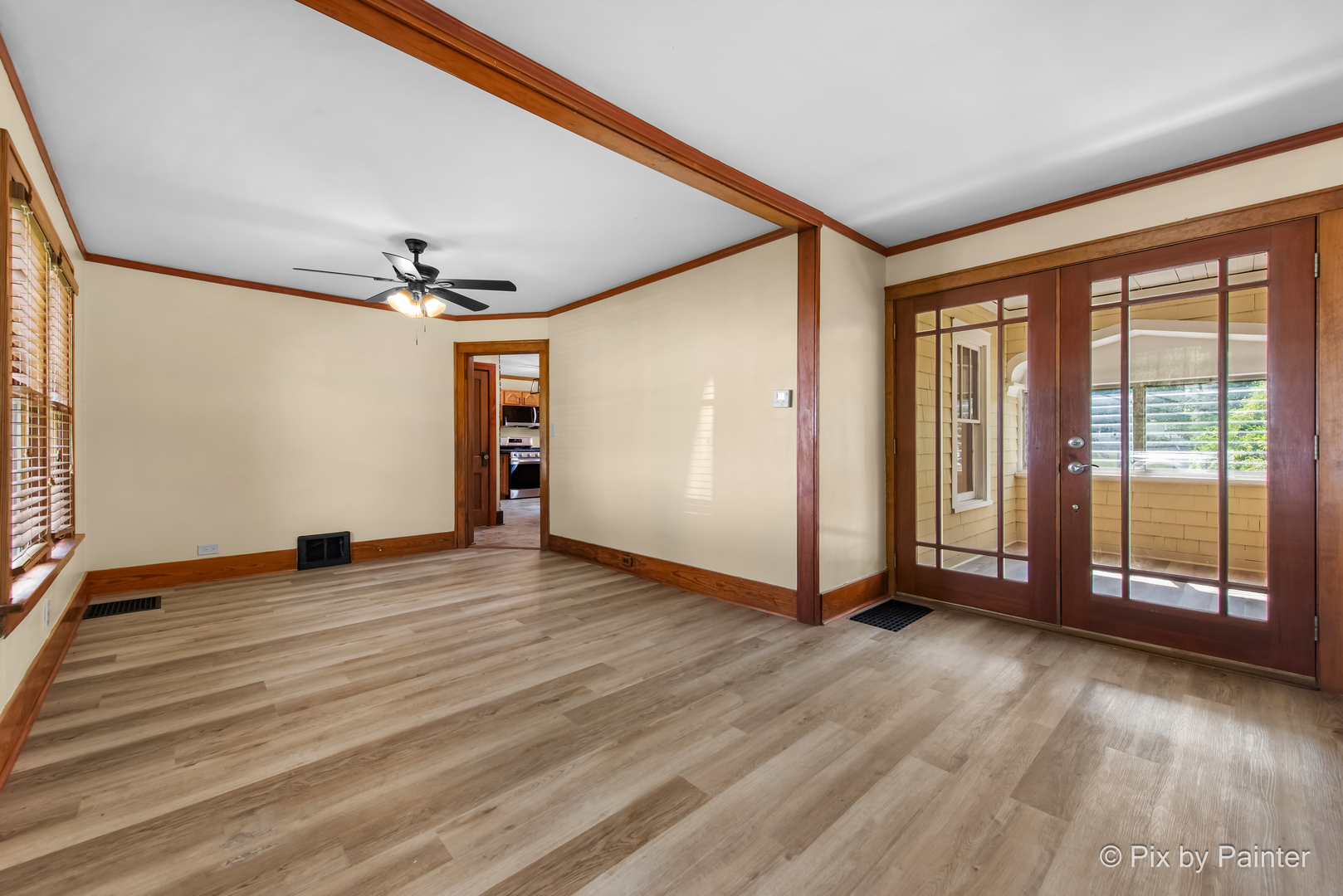 503 N River Road