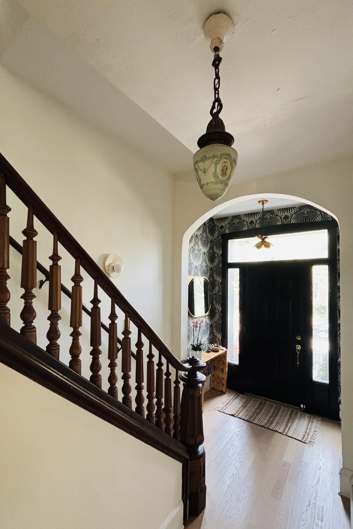 1951 W Evergreen Avenue