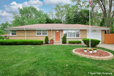 1751 N Rose Avenue Palatine IL 60074