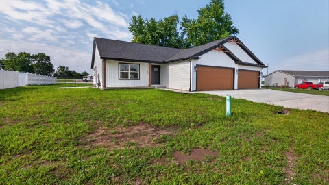 Tiny photo for 902 W South Street, Lexington, IL 61753 (MLS # 12698961)