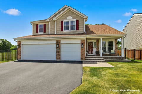 Photo of 31375 N Pineview Boulevard, Lakemoor, IL 60051 (MLS # 12667614)