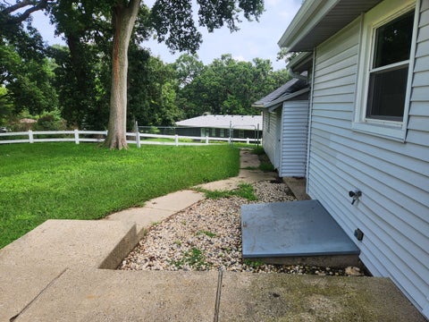 Tiny photo for 914 Oakleaf Avenue, McHenry, IL 60051 (MLS # 12775480)