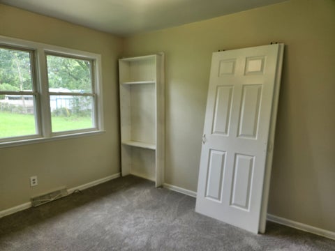Tiny photo for 914 Oakleaf Avenue, McHenry, IL 60051 (MLS # 12775480)