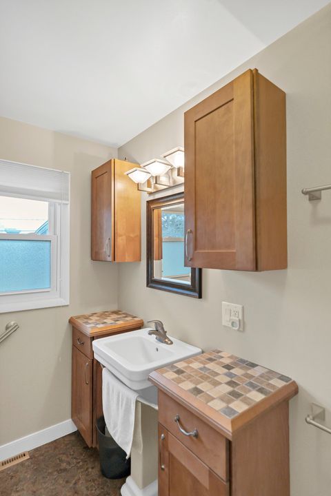 Tiny photo for 187 Alfred Drive, Sycamore, IL 60178 (MLS # 12574960)