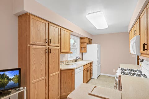 Tiny photo for 187 Alfred Drive, Sycamore, IL 60178 (MLS # 12574960)