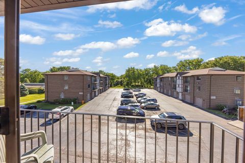 Tiny photo for 1714 S Washington Street #1714, Naperville, IL 60565 (MLS # 12683773)
