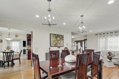 Tiny photo for 1709 Liberty Court, Mount Prospect, IL 60056 (MLS # 12756125)