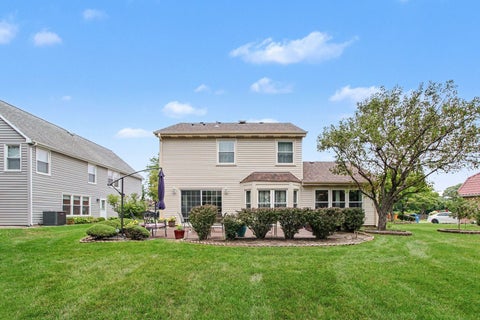 Tiny photo for 1709 Liberty Court, Mount Prospect, IL 60056 (MLS # 12756125)