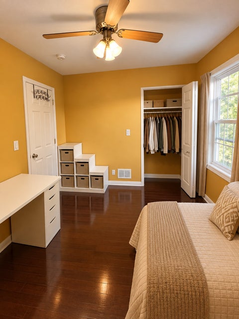 Tiny photo for 378 Thorncliffe Heights, Glendale Heights, IL 60139 (MLS # 12766189)