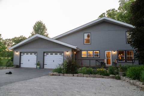 Tiny photo for 2796 US Highway 51 Highway, Clinton, IL 61727 (MLS # 12652678)