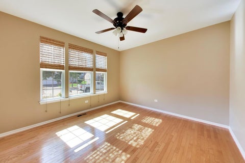 Tiny photo for 3172 Ravinia Circle, Mundelein, IL 60060 (MLS # 12771449)