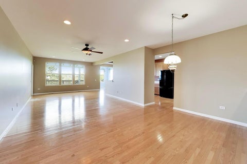 Tiny photo for 3172 Ravinia Circle, Mundelein, IL 60060 (MLS # 12771449)