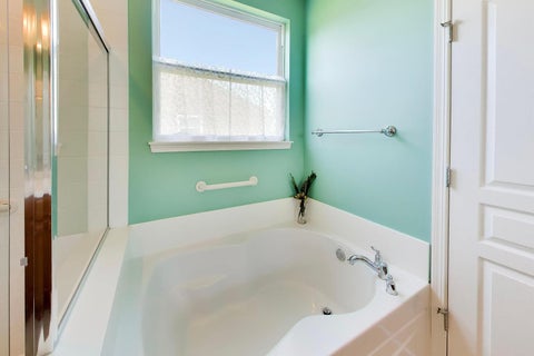 Tiny photo for 3172 Ravinia Circle, Mundelein, IL 60060 (MLS # 12771449)