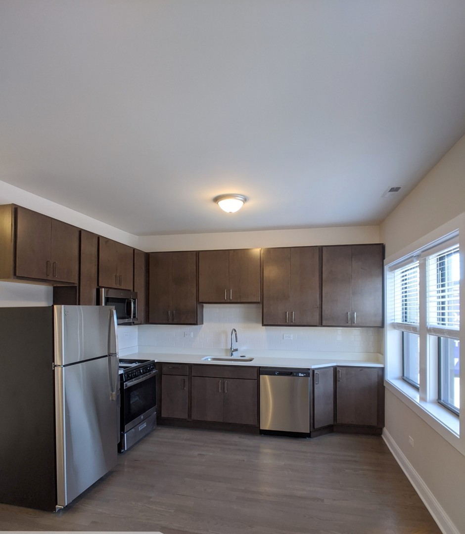 3409 W Fullerton Avenue A2