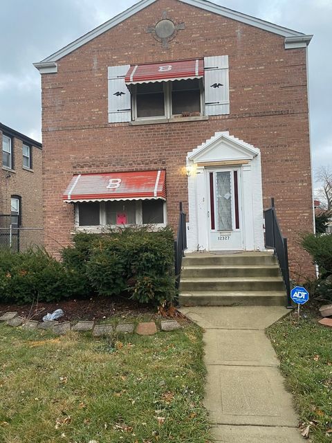 A home in Calumet Park