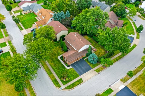 Tiny photo for 1222 Biscayne Drive, Elk Grove Village, IL 60007 (MLS # 12753225)