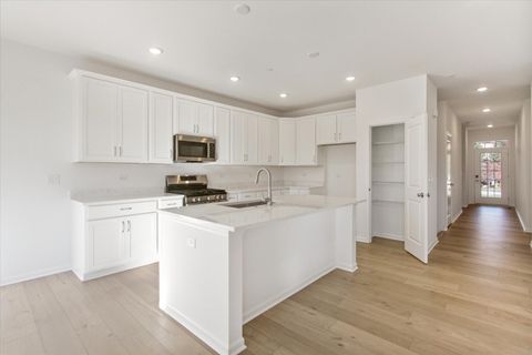 Tiny photo for 38 Tournament Drive, Hawthorn Woods, IL 60047 (MLS # 12494781)