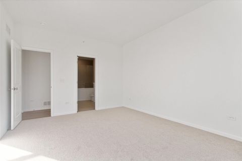 Tiny photo for 38 Tournament Drive, Hawthorn Woods, IL 60047 (MLS # 12494781)