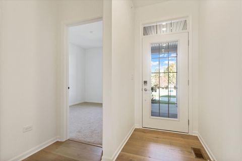 Tiny photo for 38 Tournament Drive, Hawthorn Woods, IL 60047 (MLS # 12494781)