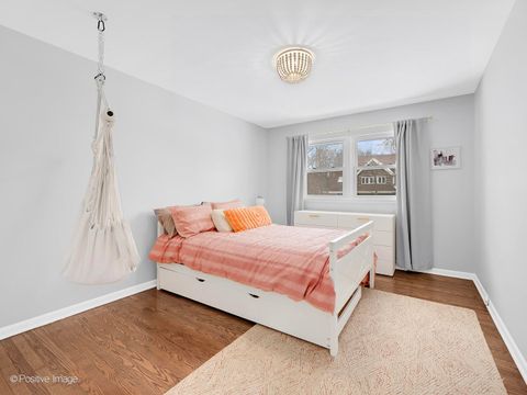 Tiny photo for 742 W Chestnut Street, Hinsdale, IL 60521 (MLS # 12572458)