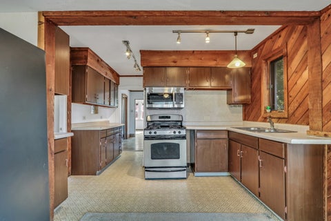 Tiny photo for 26110 W Lakeview Avenue, Ingleside, IL 60041 (MLS # 12785802)