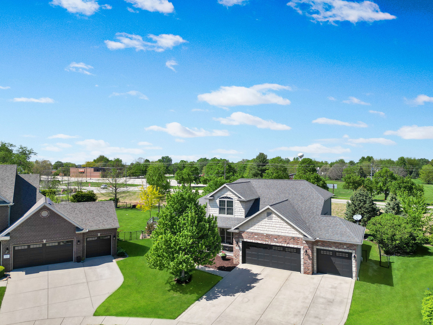 2704 Vrooman Court