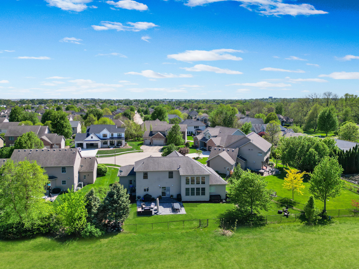 2704 Vrooman Court