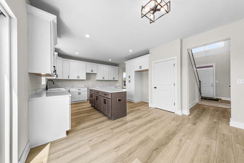 Tiny photo for 933 Covey Lane, Coal City, IL 60416 (MLS # 12691265)