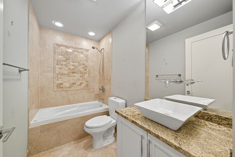 Tiny photo for 4029 S Ellis Avenue #2S, Chicago, IL 60653 (MLS # 12564840)