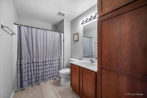 Tiny photo for 279 Garden Drive, Elgin, IL 60124 (MLS # 12527951)