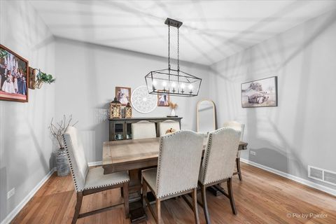 Tiny photo for 279 Garden Drive, Elgin, IL 60124 (MLS # 12527951)