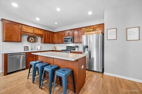 Tiny photo for 279 Garden Drive, Elgin, IL 60124 (MLS # 12527951)