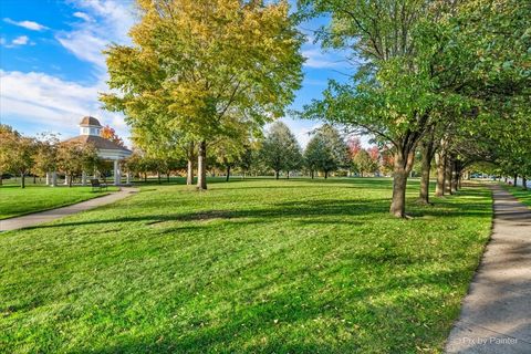 Tiny photo for 279 Garden Drive, Elgin, IL 60124 (MLS # 12527951)