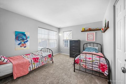 Tiny photo for 279 Garden Drive, Elgin, IL 60124 (MLS # 12527951)