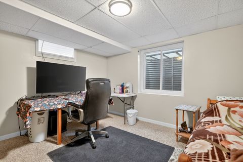 Tiny photo for 203 S See Gwun Avenue, Mount Prospect, IL 60056 (MLS # 12563325)