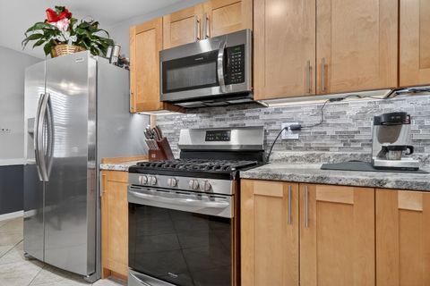 Tiny photo for 203 S See Gwun Avenue, Mount Prospect, IL 60056 (MLS # 12563325)