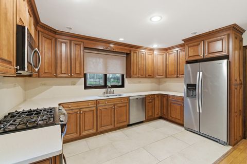 Tiny photo for 1889 Winkler Court, Lisle, IL 60532 (MLS # 12579654)