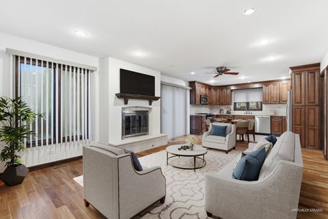 Tiny photo for 1889 Winkler Court, Lisle, IL 60532 (MLS # 12579654)