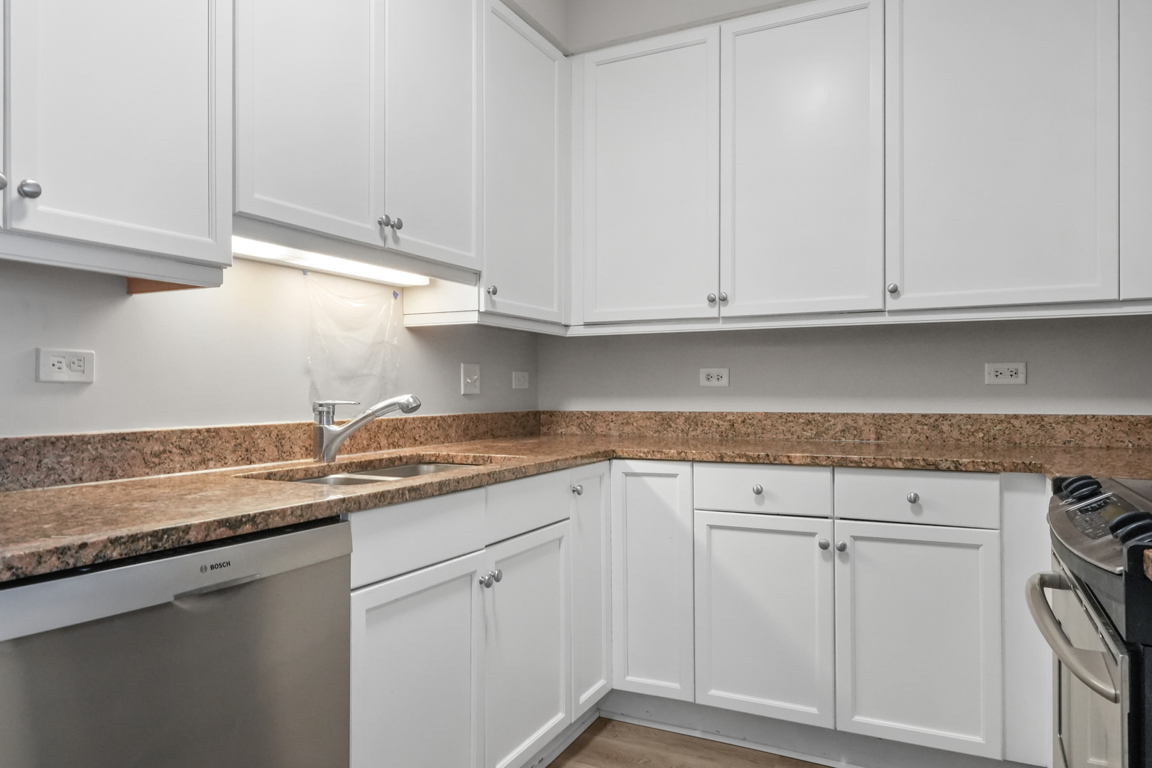 130 N Garland Court 2206