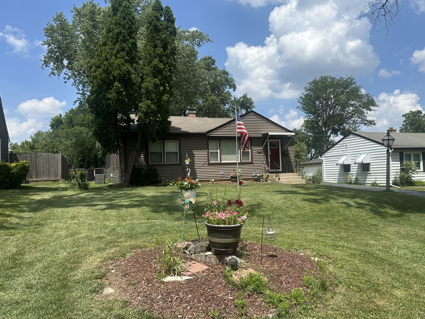 140 W Sunset Avenue
