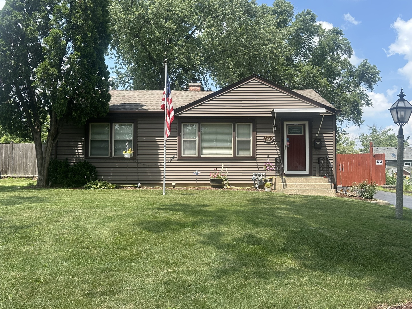 140 W Sunset Avenue