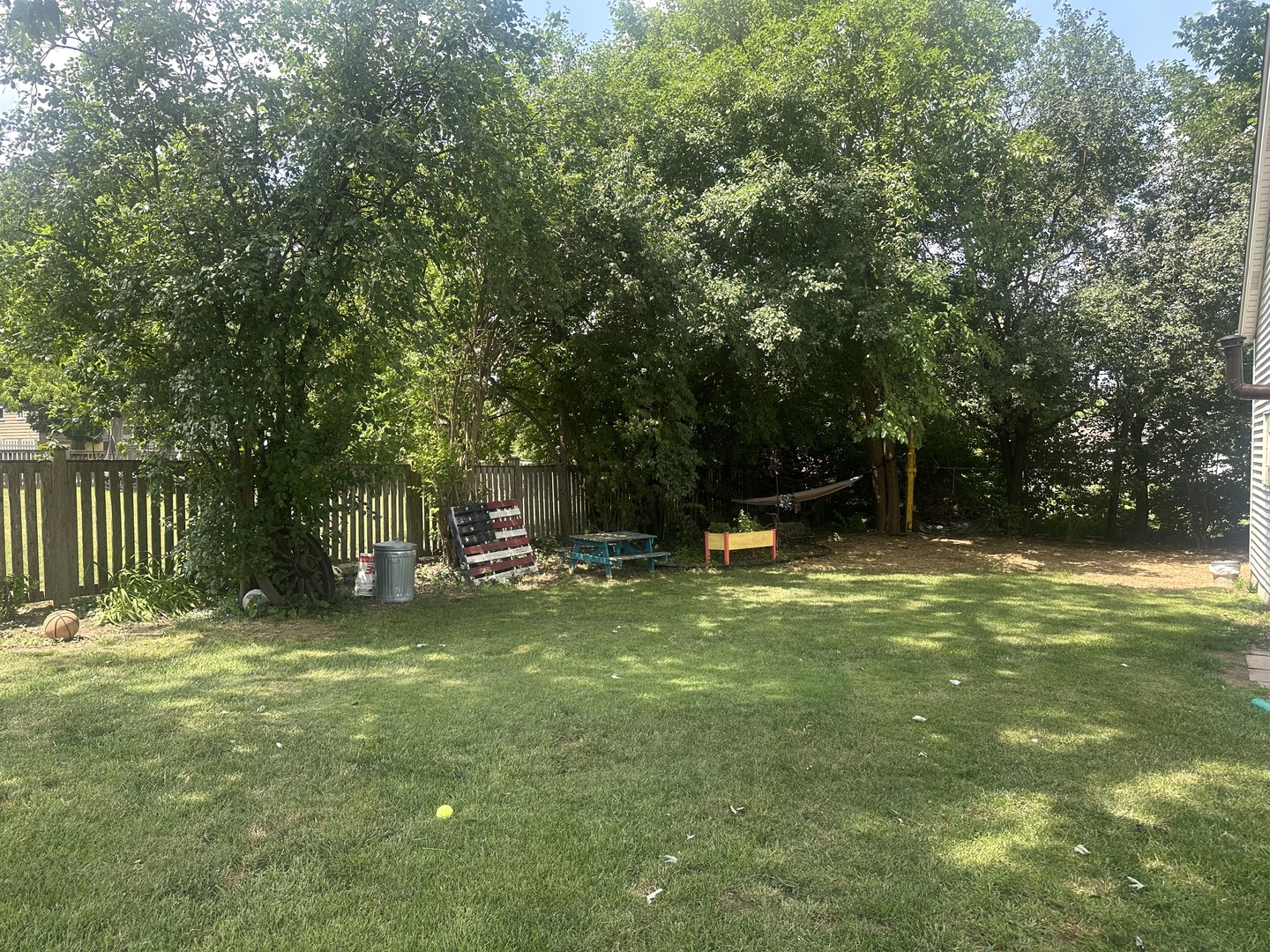 140 W Sunset Avenue