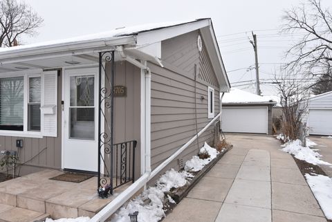 Tiny photo for 8705 45th Street, Lyons, IL 60534 (MLS # 12532964)