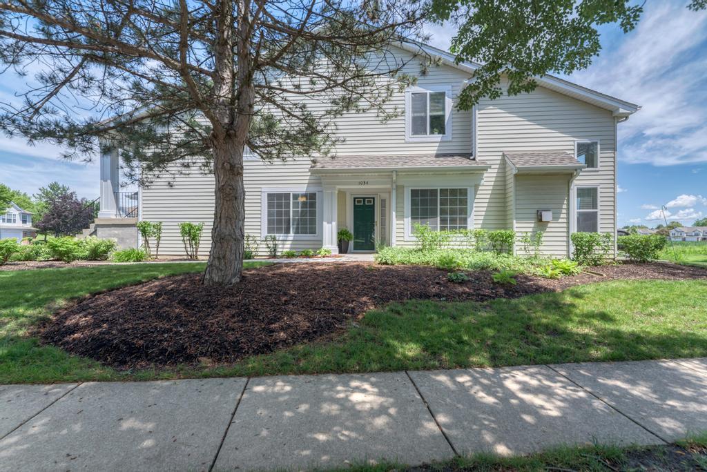1034 Huntington Drive 1034