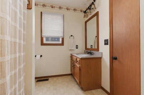 Tiny photo for 4 Moonstone Court, Bloomington, IL 61704 (MLS # 12667053)