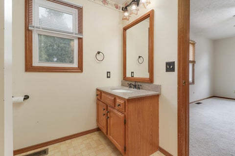 Tiny photo for 4 Moonstone Court, Bloomington, IL 61704 (MLS # 12667053)