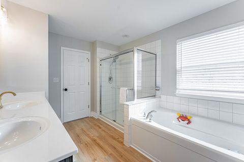 Tiny photo for 408 Fountain Avenue, Elgin, IL 60124 (MLS # 12597108)