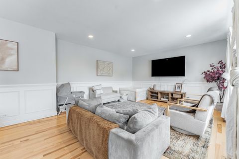 Tiny photo for 408 Fountain Avenue, Elgin, IL 60124 (MLS # 12597108)